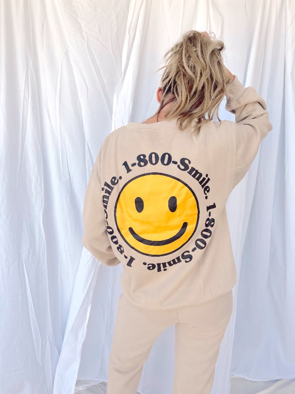 SMILE TAN CREWNECK ** BTQ NEW WITH TAGS